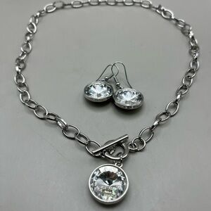 Elegant Silver Necklace and Earring Set